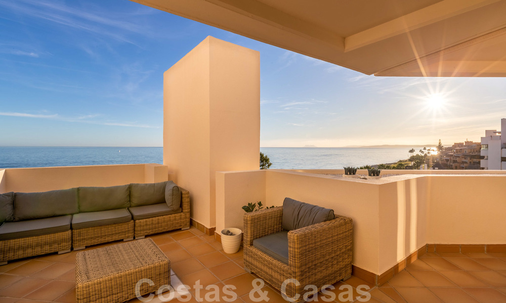 Nouveaux appartements de plage dans la Nueva Milla de Oro, Marbella - Estepona 25490