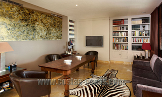À vendre : Villa exclusive dans une partie chic de Marbella - Benahavís avec vue sur mer 30359 