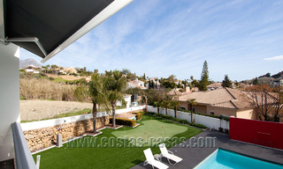 Villa spacieuse, entièrement rénovée, moderne à vendre dans Nueva Andalucía, Marbella 30123 