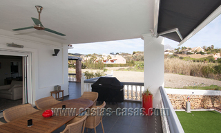 Villa spacieuse, entièrement rénovée, moderne à vendre dans Nueva Andalucía, Marbella 30124 