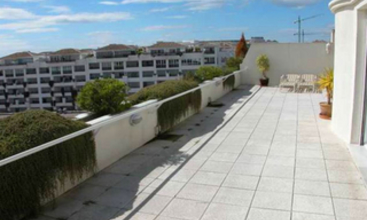 Penthouse exclusif à vendre dans le centre de Puerto Banús 14