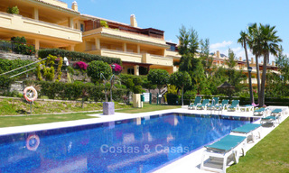 Appartements et penthouses de luxe à vendre dans un des complexes les plus exclusifs de la Mille d' Or prêt de Marbella 30006 