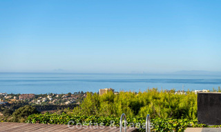 Prêt à emménager! Villa moderne à vendre avec une vue imprenable sur la mer, juste à l'est du centre de Marbella 787822 