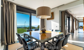 Prêt à emménager! Villa moderne à vendre avec une vue imprenable sur la mer, juste à l'est du centre de Marbella 787826 