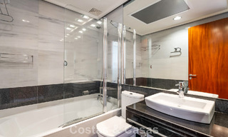 Prêt à emménager! Villa moderne à vendre avec une vue imprenable sur la mer, juste à l'est du centre de Marbella 787839 