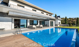 Prêt à emménager! Villa moderne à vendre avec une vue imprenable sur la mer, juste à l'est du centre de Marbella 787850 