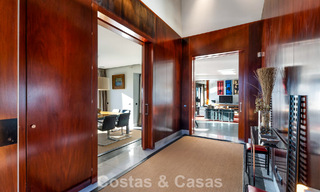 Prêt à emménager! Villa moderne à vendre avec une vue imprenable sur la mer, juste à l'est du centre de Marbella 787856 