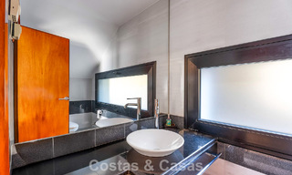 Prêt à emménager! Villa moderne à vendre avec une vue imprenable sur la mer, juste à l'est du centre de Marbella 787859 