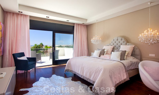 Impressionnante villa contemporaine de luxe avec appartement d'invités à vendre dans la vallée du Golf de Nueva Andalucia, Marbella 22594 