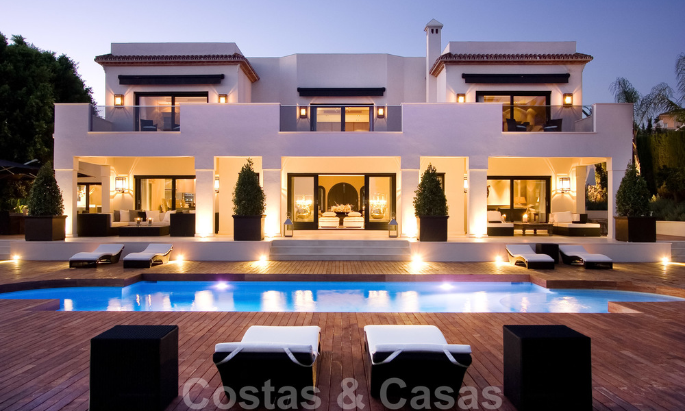 Impressionnante villa contemporaine de luxe avec appartement d'invités à vendre dans la vallée du Golf de Nueva Andalucia, Marbella 22603