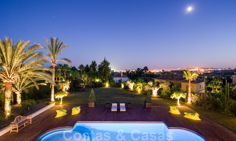 Impressionnante villa contemporaine de luxe avec appartement d'invités à vendre dans la vallée du Golf de Nueva Andalucia, Marbella 22608