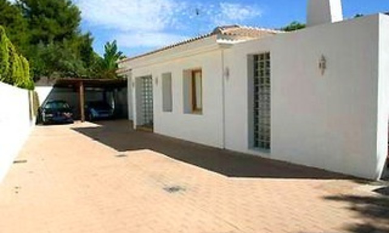 Une magnifique villa de 3 chambres à vendre dans la prestigieuse zone de, Los Monteros à Marbella 3