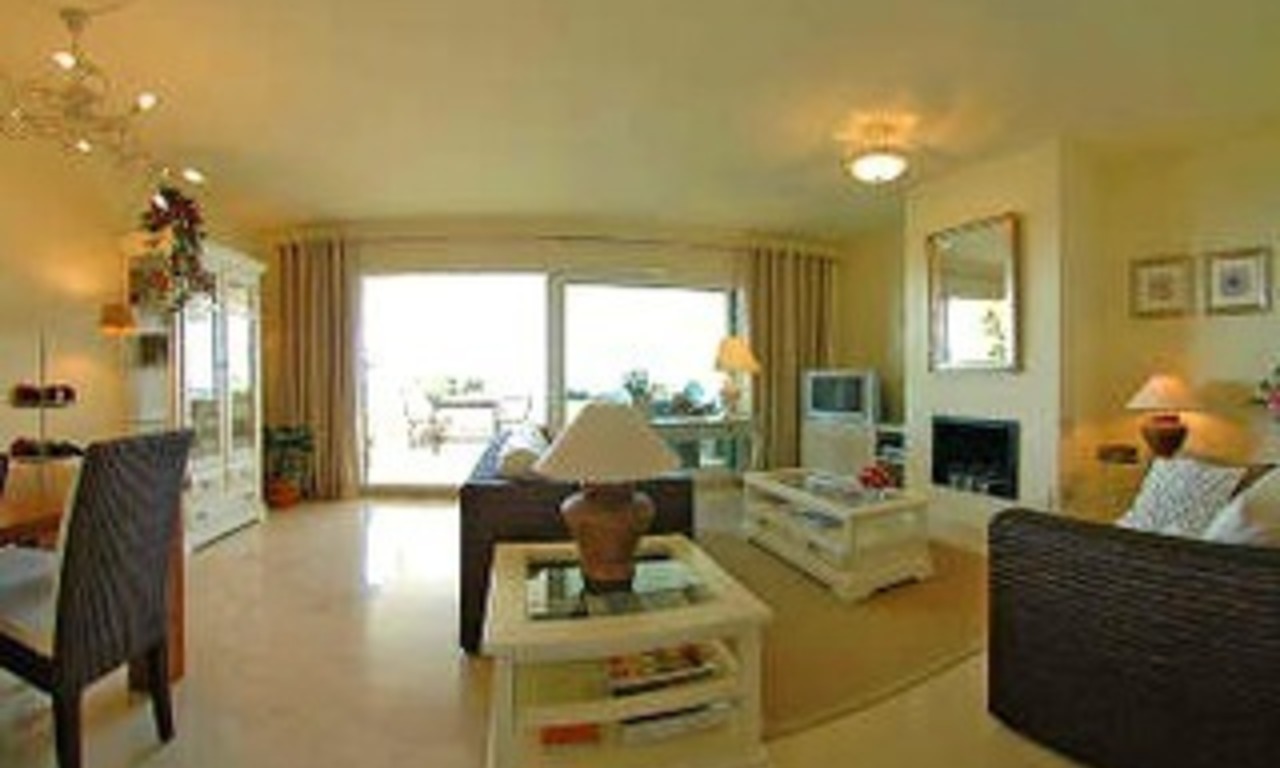 Appartements et penthouse en première ligne de plage à Cabopino Marbella 16