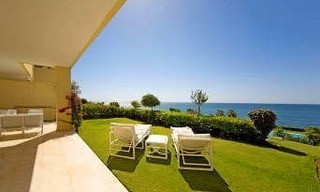 Appartements et penthouse en première ligne de plage à Cabopino Marbella 11