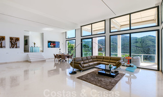 À vendre: Villa contemporaine à Marbella - Benahavis avec vue sur mer 25955 