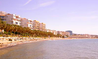Appartement en première ligne de plage à vendre, Marbella centre 0