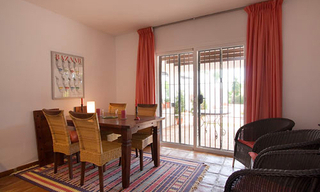 Villa avec un large jardin à vendre entre Marbella et Estepona 7