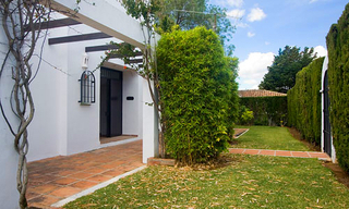 Villa avec un large jardin à vendre entre Marbella et Estepona 3
