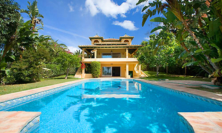 Villa en première ligne de golf à vendre, Nueva Andalucía, Marbella 2