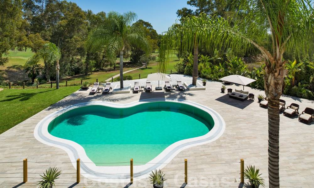 À vendre: Grande villa de luxe en première ligne Golf à Nueva Andalucía, Marbella 21598