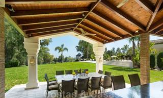 À vendre: Grande villa de luxe en première ligne Golf à Nueva Andalucía, Marbella 21602 