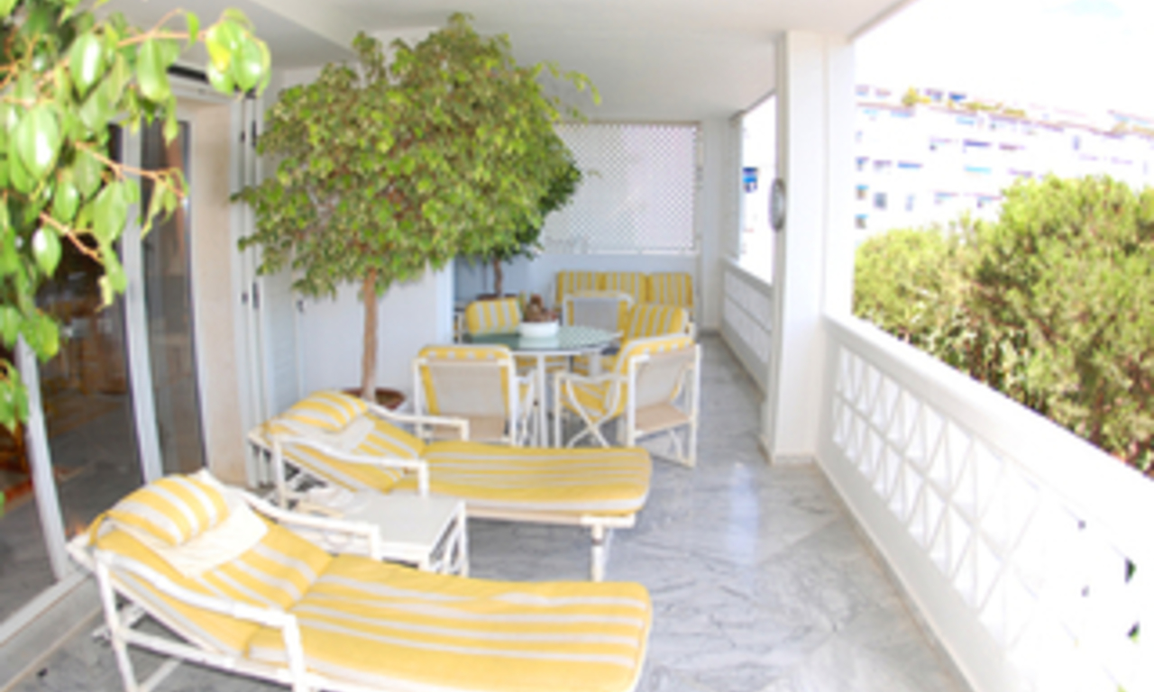 Double appartement à vendre à Playas del Duque - première ligne de plage Puerto Banús - Marbella 3