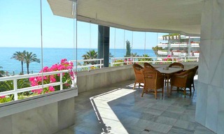 Appartement à acheter en première ligne de plage, Mille d' Or, Puerto Banús - Marbella 1