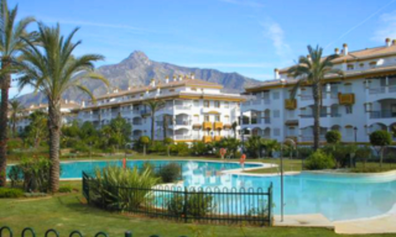 Opportunité! Appartements de golf à vendre à peu de distance à pied de Puerto Banús, Nueva Andalucía - Marbella 3