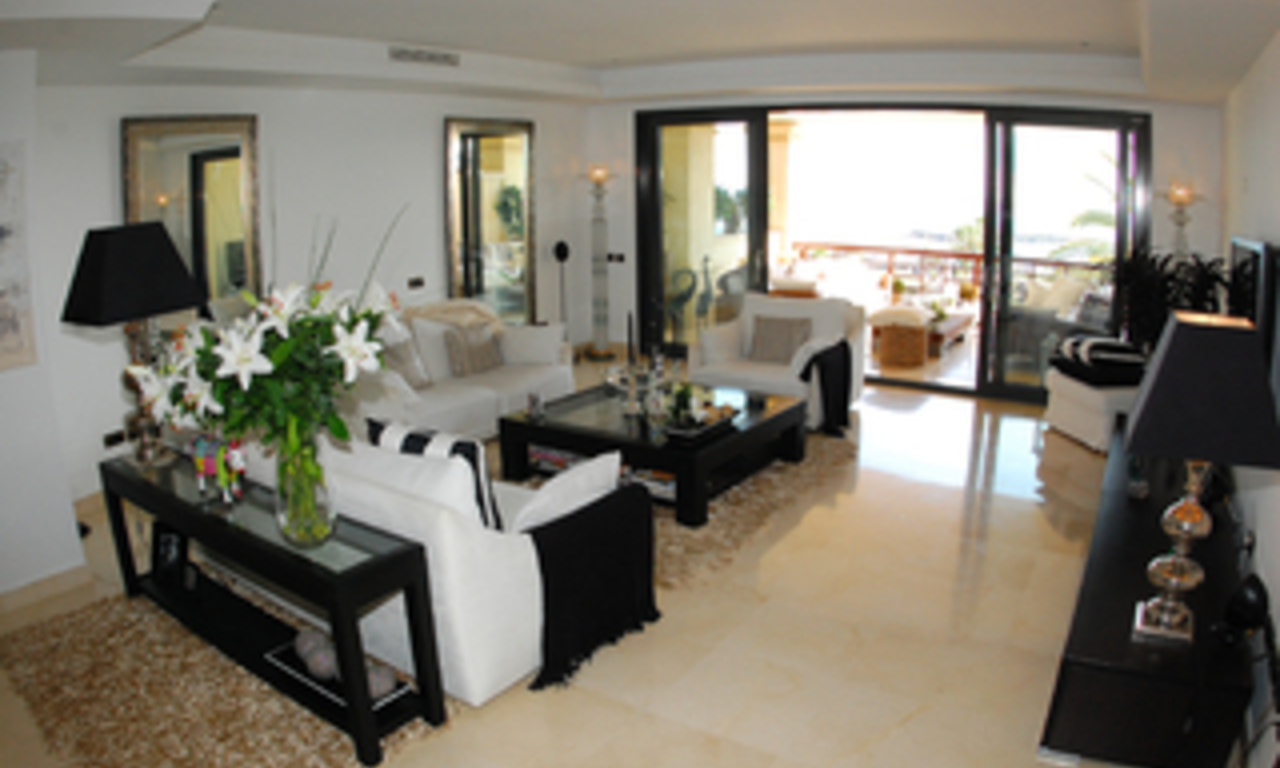 Appartement de plage luxueux à vendre à Puerto Banús - Marbella 13