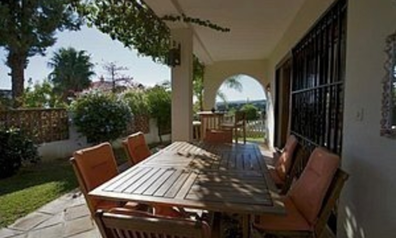 Bonne affaire! Villa d´tachée à vendre à Estepona, Costa del Sol 5