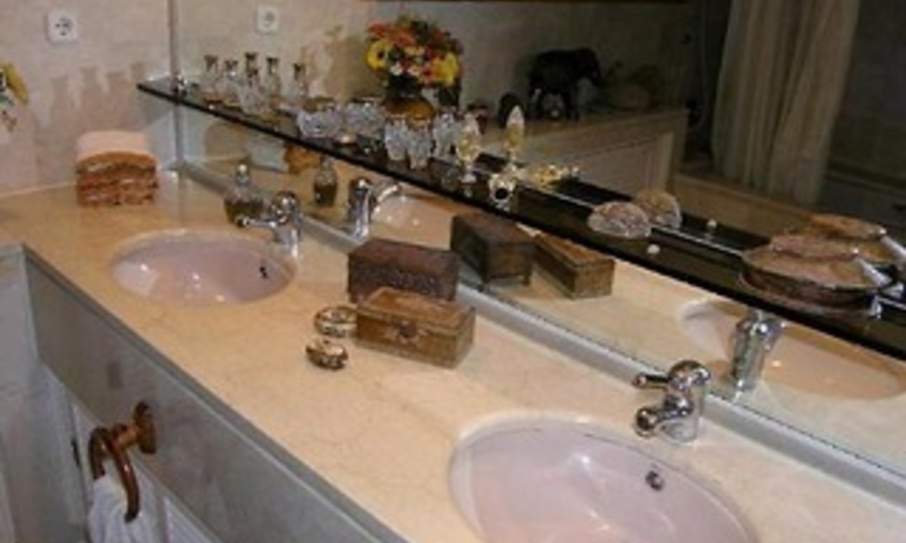 Appartement à vendre dans un complexe de plage sur la Mille d' Or à peu de distance à pied de Marbella centre 6