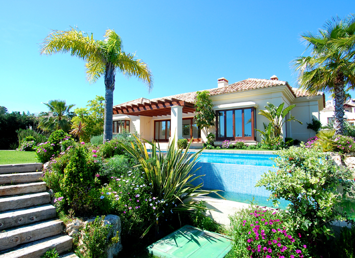 Nouvelle villa dans un complexe fermé dans la zone de Marbella - Benahavis