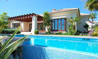 Nouvelle villa dans un complexe fermé dans la zone de Marbella - Benahavis 1