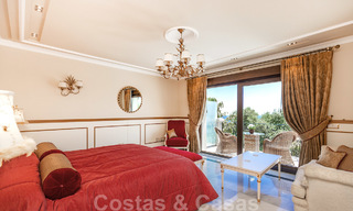 Villa de luxe de style classique avec vue sur la mer à vendre à Sierra Blanca, Marbella 22195 