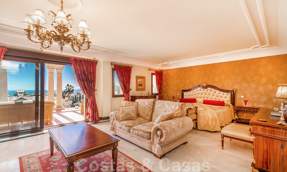Villa de luxe de style classique avec vue sur la mer à vendre à Sierra Blanca, Marbella 22196