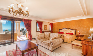 Villa de luxe de style classique avec vue sur la mer à vendre à Sierra Blanca, Marbella 22196 