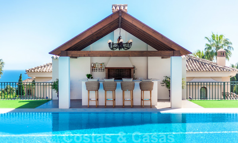 Villa de luxe de style classique avec vue sur la mer à vendre à Sierra Blanca, Marbella 22216