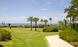 Appartement à vendre dans un complexe en première ligne de plage à Elviria, Marbella 2