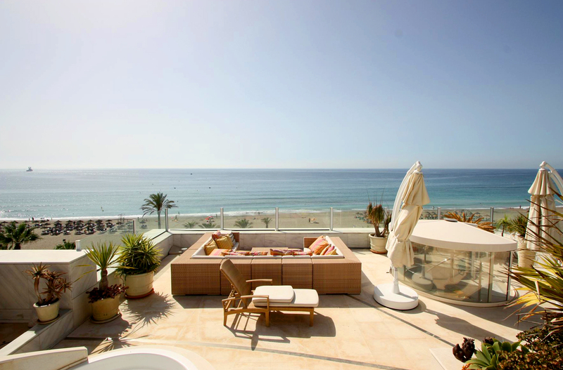 Penthouse de luxe en première ligne de plage à vendre dans Puerto Banús - Marbella