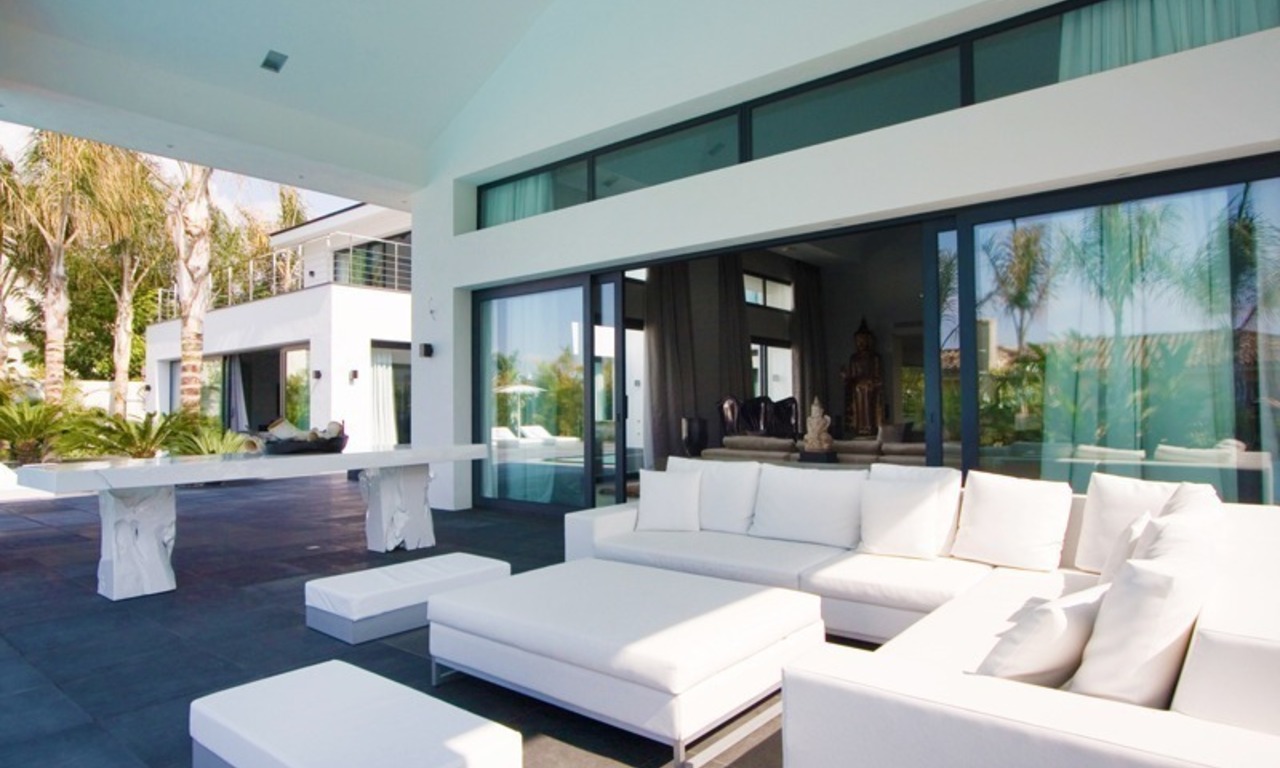 Nouvelle villa contemporaine de luxe à vendre dans une urbanisation exclusive de plage à Los Monteros Playa dans Marbella Est 7