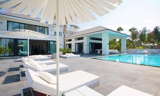 Nouvelle villa contemporaine de luxe à vendre dans une urbanisation exclusive de plage à Los Monteros Playa dans Marbella Est 6