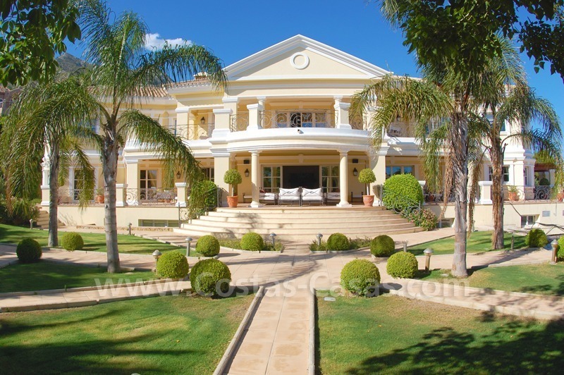 Villa exclusive en vente à Sierra Blanca sur la Mille d’Or à Marbella