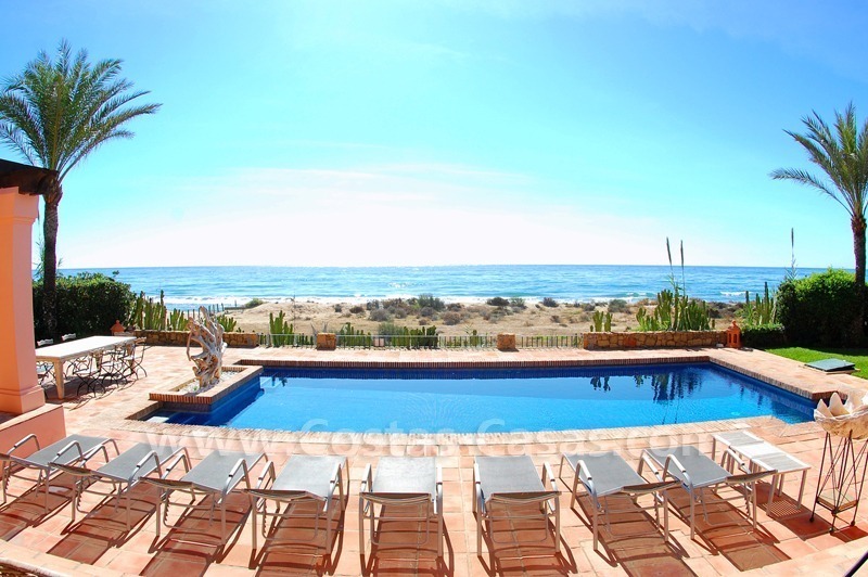 Propriété en première ligne de plage, villa exclusive à vendre, Los Monteros - Bahía de Marbella - Marbella
