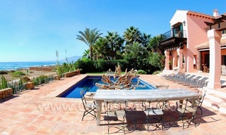 Propriété en première ligne de plage, villa exclusive à vendre, Los Monteros - Bahía de Marbella - Marbella 4