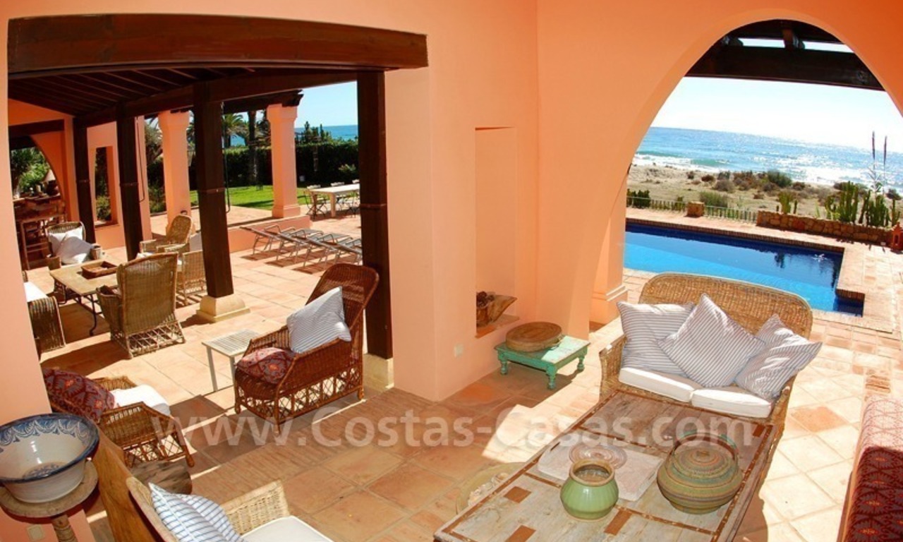 Propriété en première ligne de plage, villa exclusive à vendre, Los Monteros - Bahía de Marbella - Marbella 11