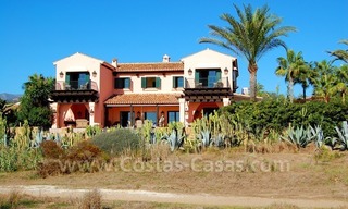Propriété en première ligne de plage, villa exclusive à vendre, Los Monteros - Bahía de Marbella - Marbella 16