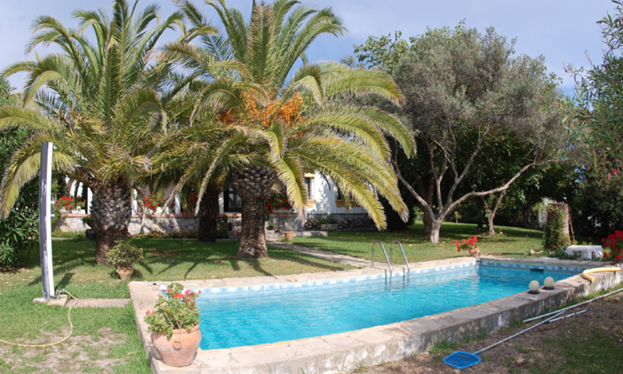 Villa de plage à vendre dans l' est de Marbella sur une parcelle de 1.650m2 ! (2 parcelles ensembles) 3