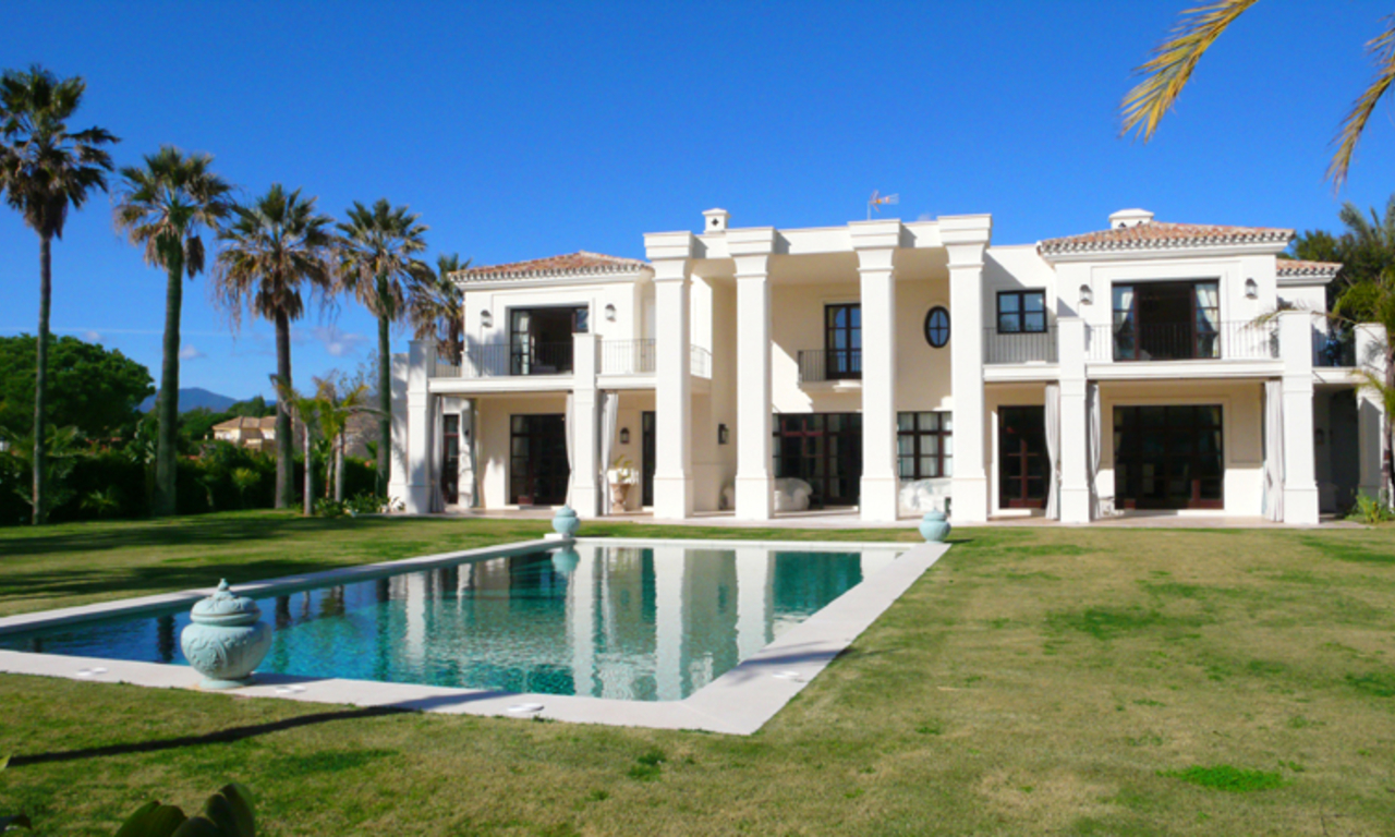 Villa de plage, propriété de style palais à vendre près de la plage, Marbella 1