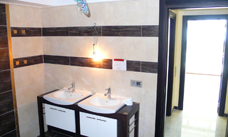 Appartement en première ligne de plage à vendre, Mille d' Or, Marbella - Puerto Banús 17