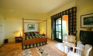 Villa de luxe à vendre, dans la zone de Marbella - Benahavis, complexe de golf fermé et sécurisé 10